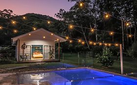 The Poolhaus Retreat - Peaceful Private Studio
